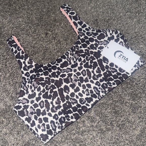 ZYIA Other - NWT ZYIA Makira Light n Tight Black and White Leopard Sports Bra